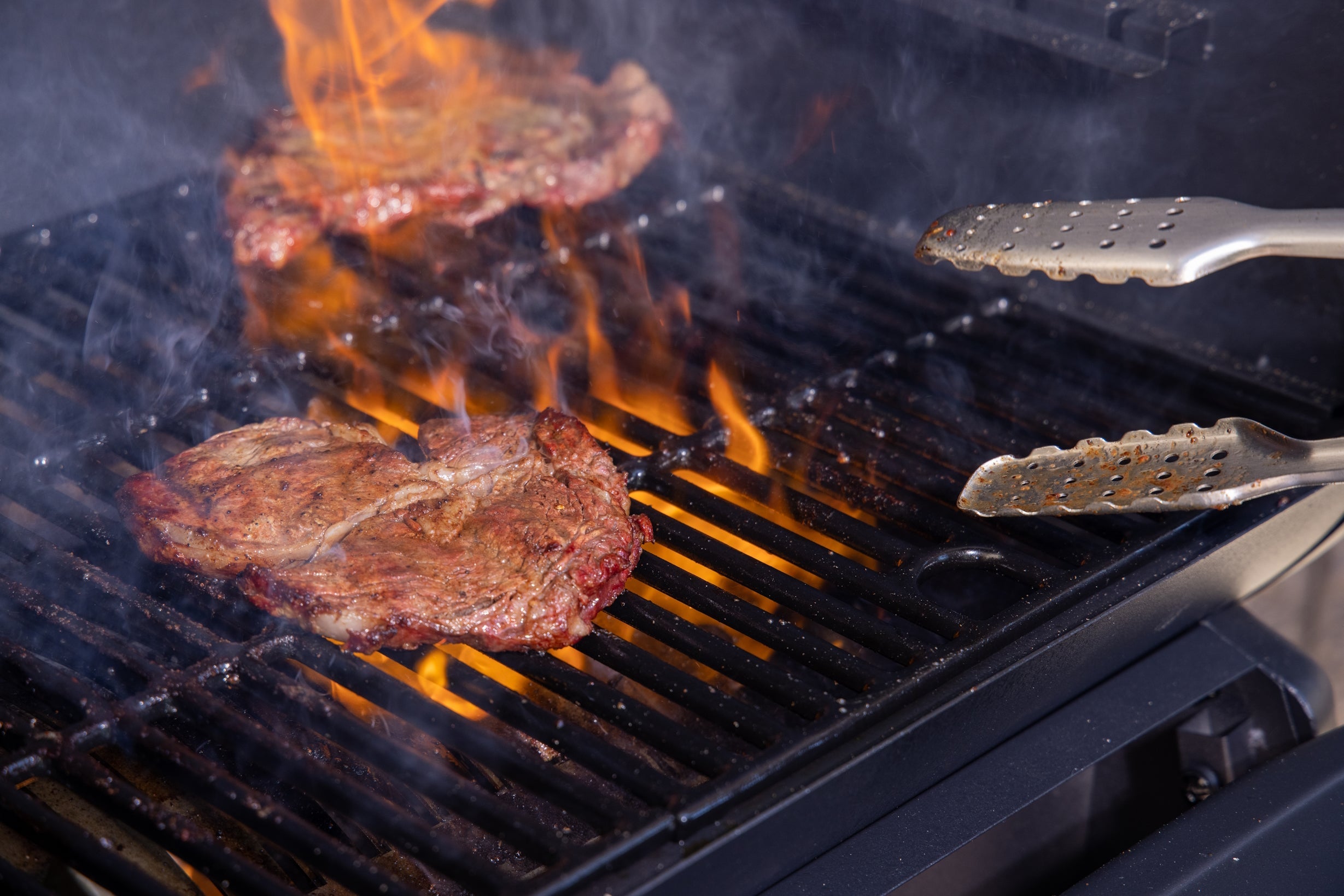 1600 Competition Series Wood Pellet BBQ Grill