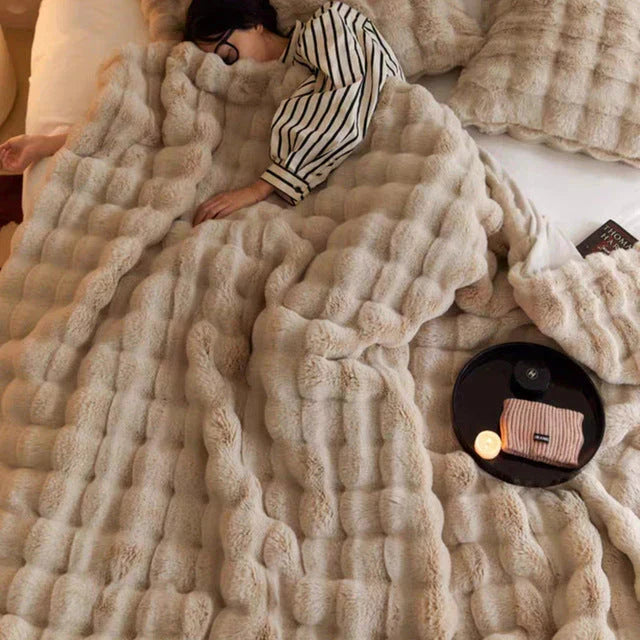 Luxury Soft Faux Fur Blanket Plush Cozy Throw for Sofa Bed and Home
